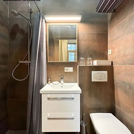 Apple - Self Check-in - Free Parking * Wilna