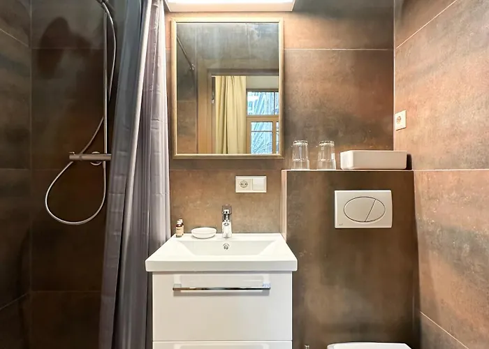 Apple - Self Check-in - Free Parking * Wilna